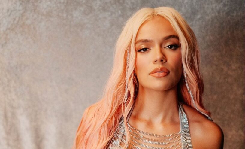 cambio de look de Karol G en su último concierto
