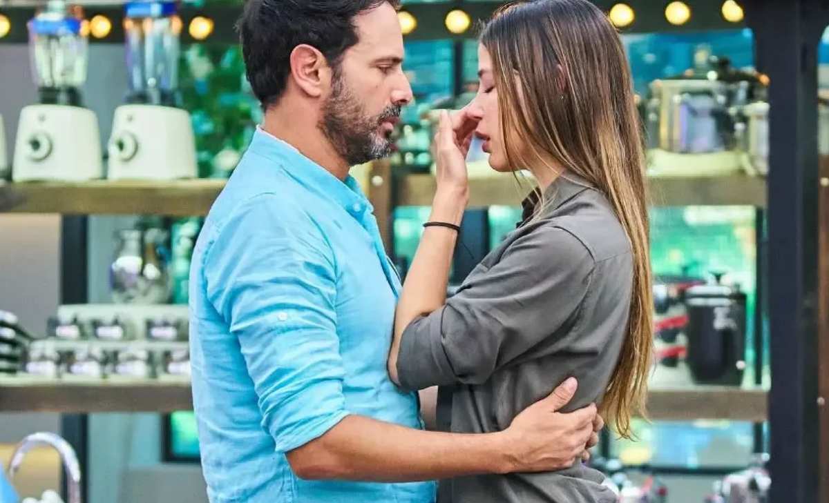 por qué terminaron Dominica y Alejandro Estrada