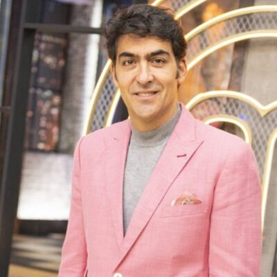 Christopher Carpentier está pidiendo ayuda en redes sociales