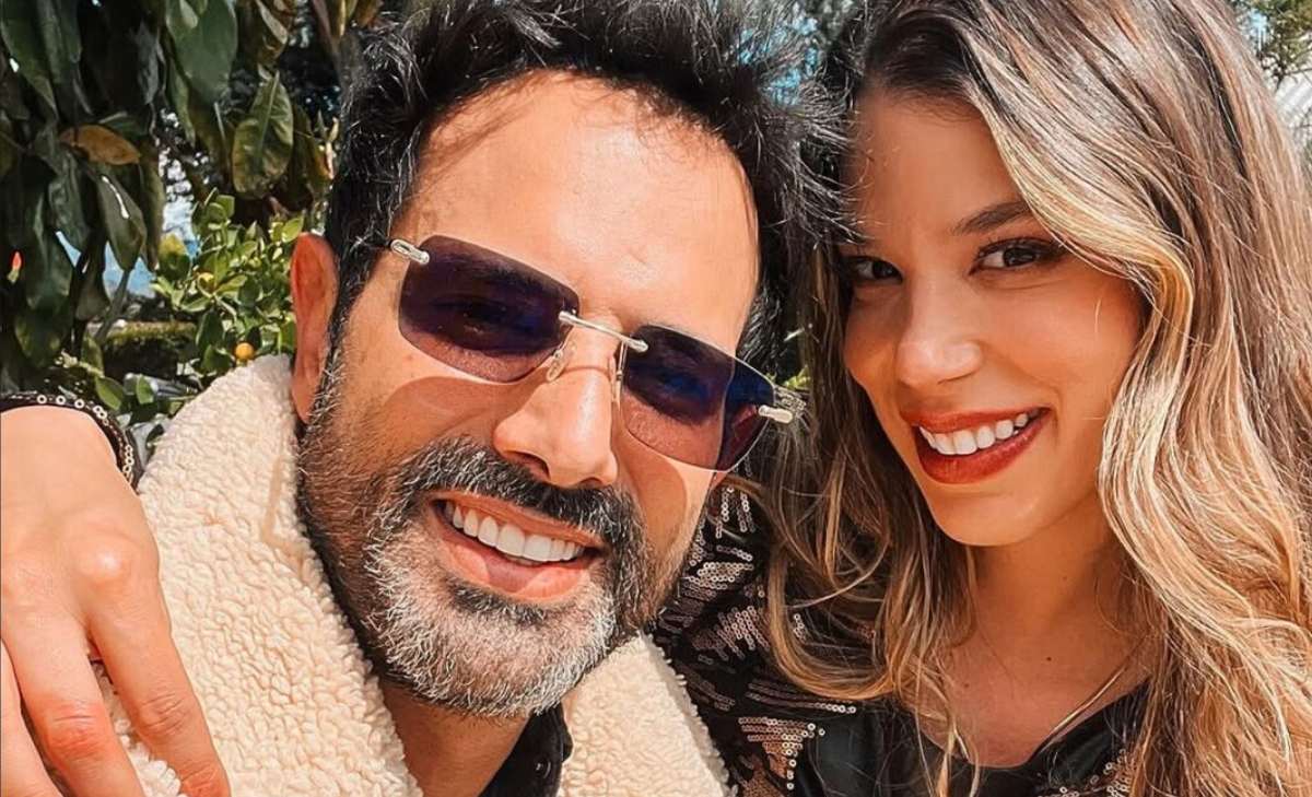 ¿Cuál fue el último mensaje que Alejandro Estrada le escribió a Dominica Duque antes de terminar?