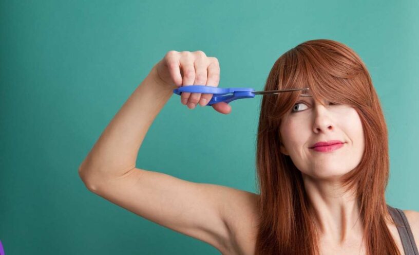 ¿Es malo cortarse el cabello con la menstruación?