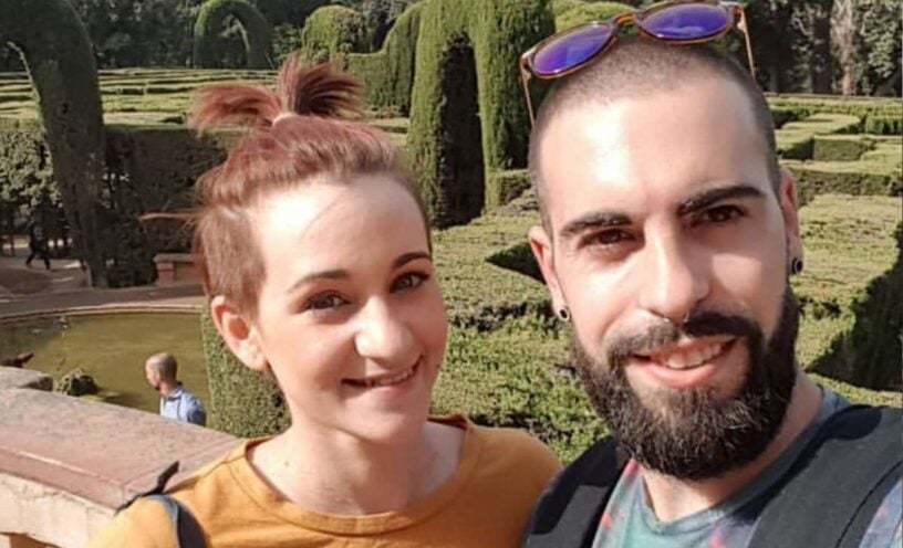 hermanos que son pareja y tienen dos hijos