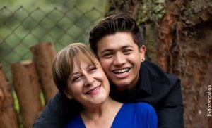 Jim Velásquez le puso los cachos a Alina lozano