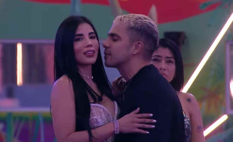 Karina Garcia y Altafulla celebran dos meses de noviazgo