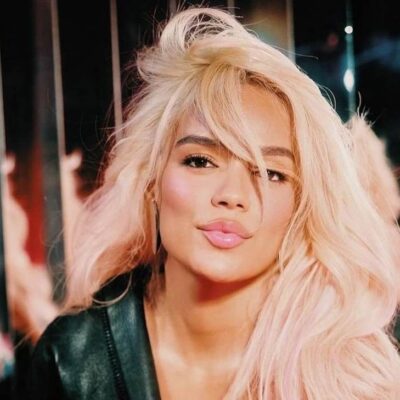 Karol G en el bautizo de su sobrina