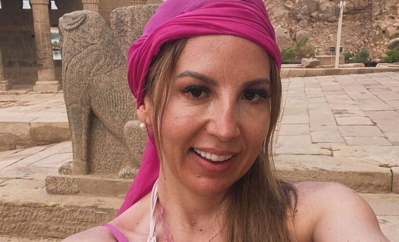 mafe-walker-se-beso-con-su-novio-en-egipto