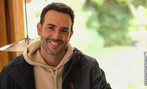 Qué tiene Sebastián Martínez en la cara