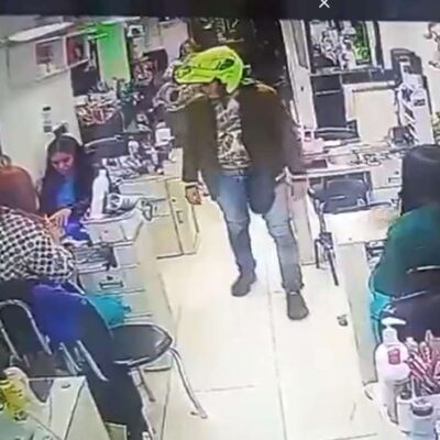 ¿Quién era el policía que mató a su expareja en una peluquería de Bogotá?