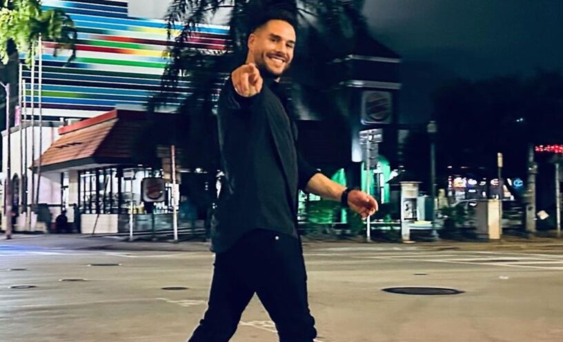 Sebastián Caicedo debe separarse de su pareja