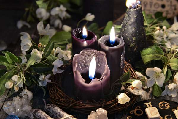 ritual con velas para manifestar los deseos