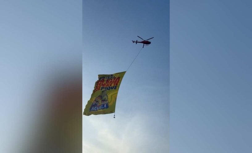 Helicóptero de Águila sobrevolando Barranquilla