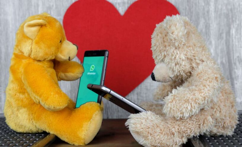 whatsapp emojis que manda un hombre enamorado