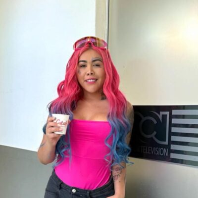Yina Calderón varada en carretera