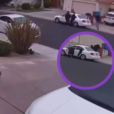 El video de la niña que corre a refugiarse al ver a varios hombres perseguirla frente a su casa