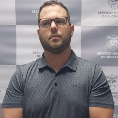 nuevo problema que tiene John Poulos