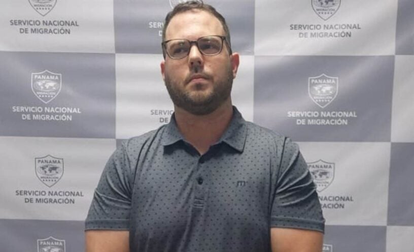 nuevo problema que tiene John Poulos