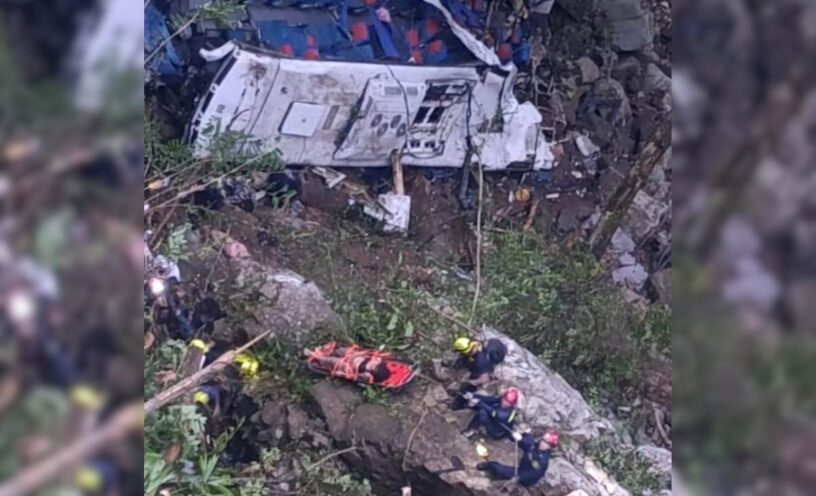 ¿Cuál sería la razón que ocasionó el grave accidente del bus de estudiantes que cayó al abismo en Antioquia?