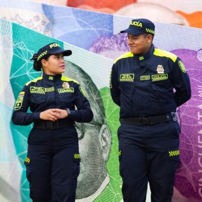Prima de Navidad para policías