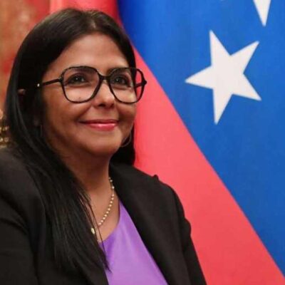 ¿Quién es el famoso actor que expuso su romance con Delcy Rodríguez, presidenta interina de Venezuela?