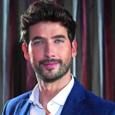 Seguidora de Carlos Torres pensó que eran novios