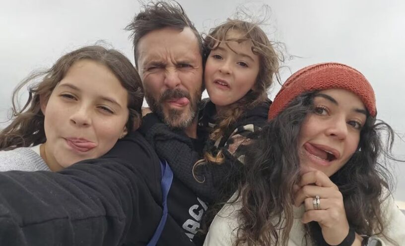 El video de Macarena, hija menor de Maleja Restrepo y Tatán Mejía, con el cabello tinturado de rojo