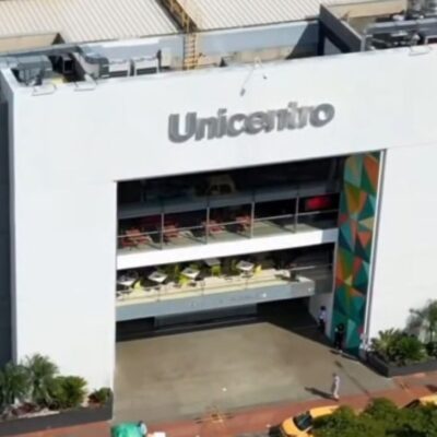 Fachada y entrada principal del centro comercial Unicentro