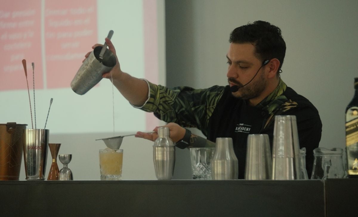 Becas 100 % gratuitas: así puede capacitarse para trabajar en el mundo de la coctelería